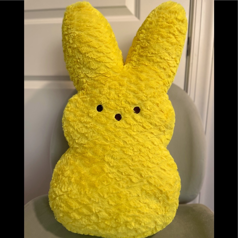 PEEPS Plush Bunny 17" Jumbo Solid Plush Easter Collectible (Yellow)